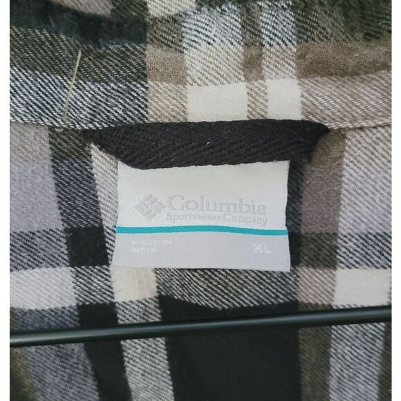 Columbia Flannel Plaid Button Down Size Extra Large - Picture 4 of 5